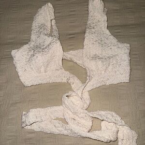 SHEIN Cream Textured Crop Top